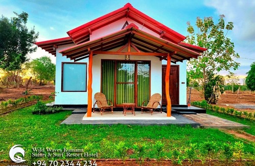 Lahugala House | Wild Waves Kumana Safari & Surf Resort Hotel - Panama Near Arugam Bay
