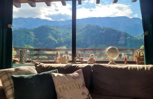 Rucar Cabin | Wild Wolf Chalet