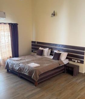 Parsivni Hotel | Wild Woods Tiger Resort
