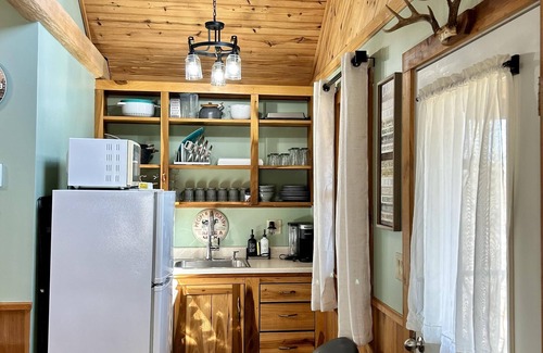 Cadiz Cabin | Wilderness Retreat