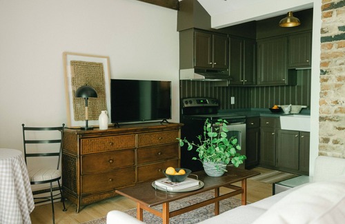 St. Davids Apartment | Wiley Loft Suites 01/02/03, downtown St. Davids