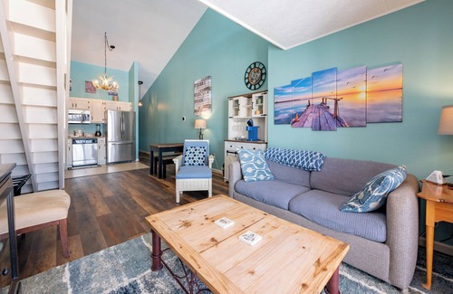 Thayerville Condo | Will O' The Wisp 710H: Lakefront Studio Condo with Full Kitchen, Free WIFI!