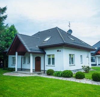 Milkow Villa | Willa u Basi 2