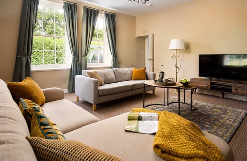 Cockburnspath Cottage | Willow Cottage - sleeping 6 guests in 3 bedrooms