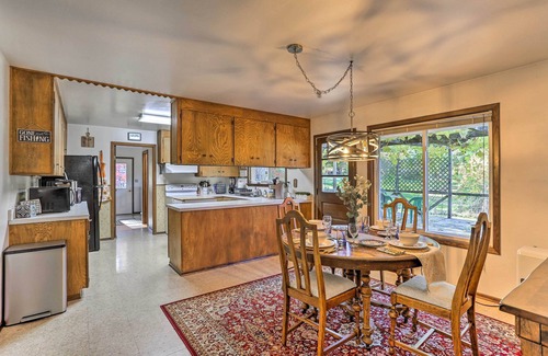 Willow Creek House | Willow Creek Hideaway w/Deck, 1 Mi to River!
