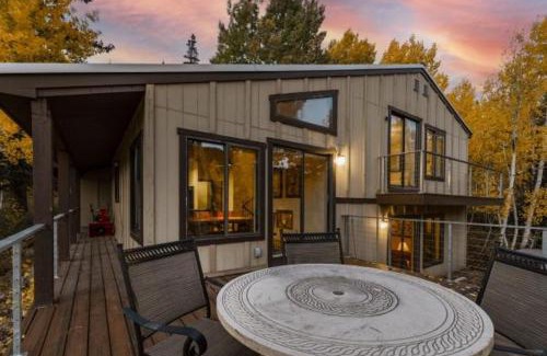 Salt Lake Mountain Resorts House | Willow Lake Cabin