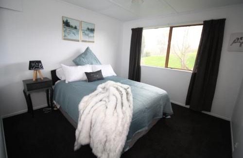 Hamurana House | Willow's End