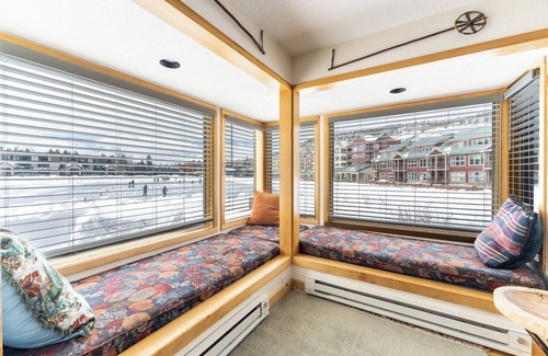 Lakeside Village Apartment | Willows #1704 by Summit County Mountain Retreats