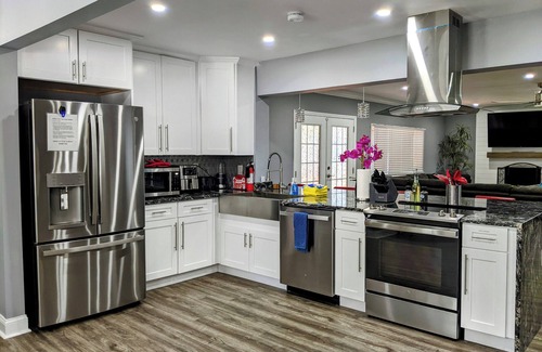 Savannah House | Wilmington Island Escape with Pool & Hot Tub