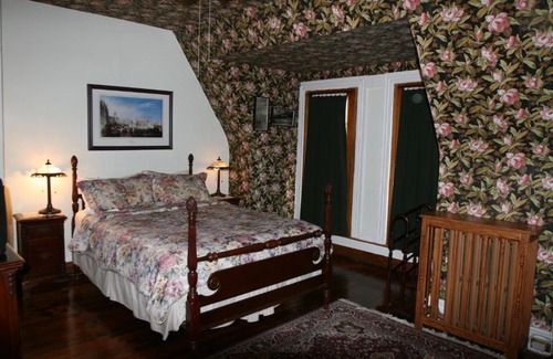 Downtown Baltimore Bed & Breakfast | Wilson House Bed & Breakfast