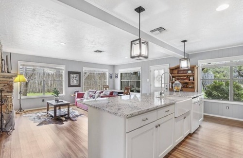 Wimberley House | Wimberley Country Home- Secluded Privacy Near the Square!