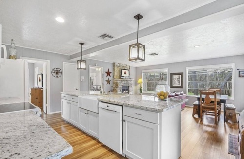 Wimberley House | Wimberley Country Home- Secluded Privacy Near the Square!