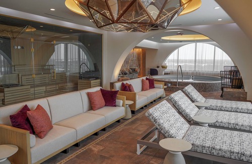 East Hazel Crest Resort | Wind Creek Southland Casino and Hotel