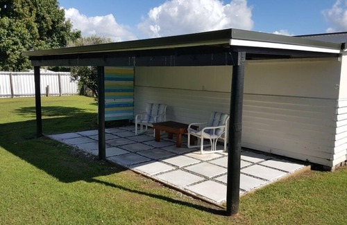 Whitianga House | Wind down on White - 3 Bedroom -big Back yard