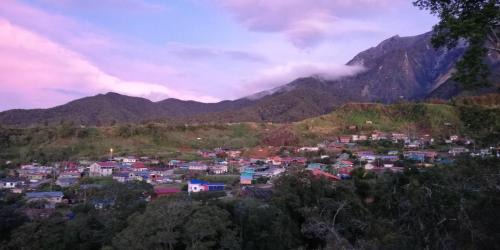 Kundasang House | Wind Valley Farmstay