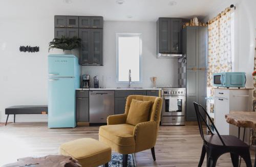 Buena Vista House | Windbird Mountain Retreat STR-300