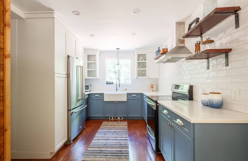 Maplecrest House | Windham Chalet with BBQ Hut, Pizza Oven and Hot tub