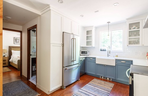 Maplecrest House | Windham Chalet with BBQ Hut, Pizza Oven and Hot tub