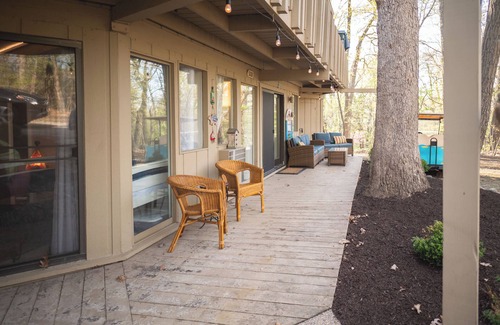 Fontana Condo | Windmill Cottage at Abbey Springs | Lake, Shopping & Eateries!