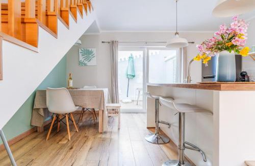 Baiona Apartment | Windmill Escape - Onda Townhouse