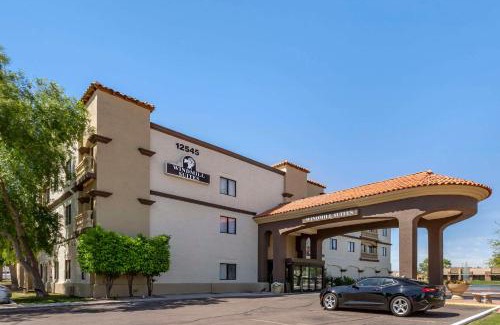 Surprise Original Townsite Hotel | Windmill Suites Surprise - Phoenix, an Ascend Collection Hotel