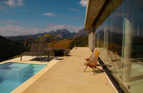 Paty do Alferes House | Windows House