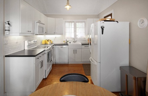 Fort Erie Cottage | Windpoint Cottage