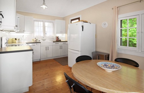 Fort Erie Cottage | Windpoint Cottage