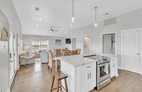 Port Bolivar House | Windsical Escape - Charming 2 bedroom with gulf views and minutes to beach!