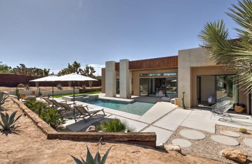 Yucca Valley House | Windsong Modern compound w pool spa