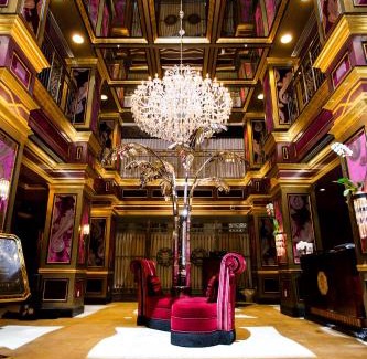 Bloor-Yorkville Hotel | Windsor Arms Hotel