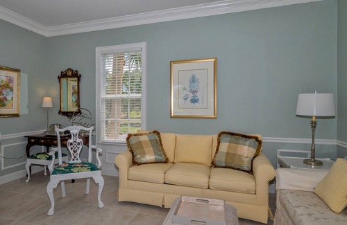 Osprey Condo | Windsor Lodge Unit 20, condo, close to beaches, pool