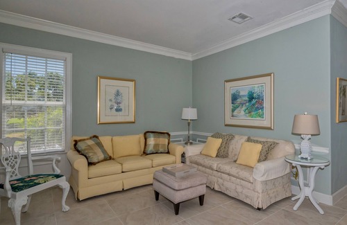 Osprey Condo | Windsor Lodge Unit 20, condo, close to beaches, pool