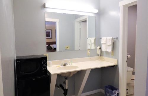 Groton Hotel | Windsor Motel