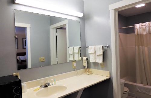 Groton Hotel | Windsor Motel