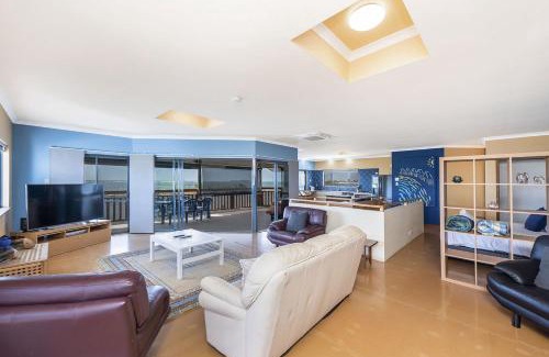 Lancelin Apartment | Windsurfer Beach House