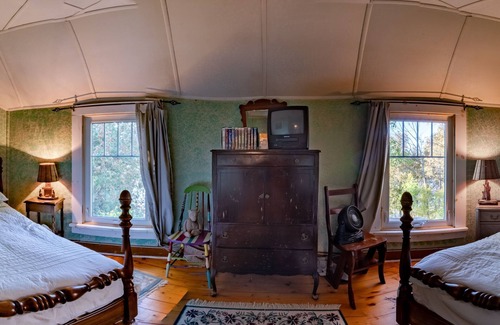 Trent Hills House | Windswept on the Trent