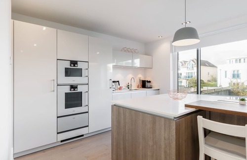 Sandbanks House | Windward - a house that sleeps 8 guests in 4 bedrooms