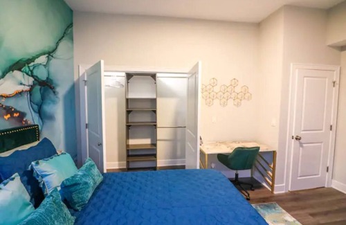 Heart of Chicago Apartment | Windy Heart Apartment