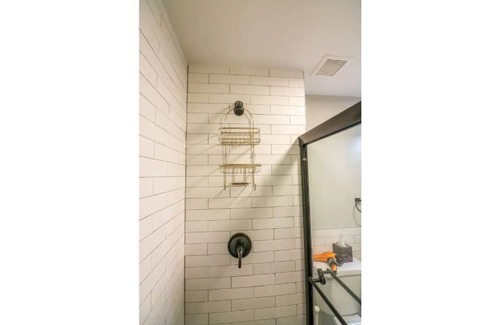 Heart of Chicago Apartment | Windy Heart Apartment