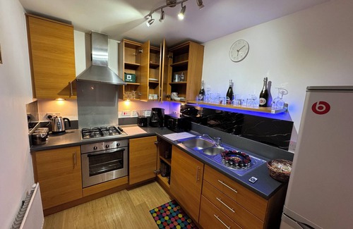 Grays Apartment | WindyS Grays Smart Home, you will love it.