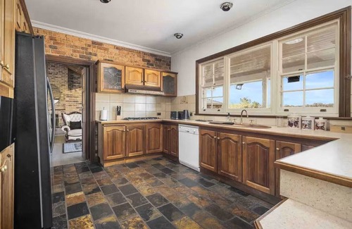 Nulkaba House | Wine Country Homestead - Spacious Retreat in the Heart of the Hunter Valley