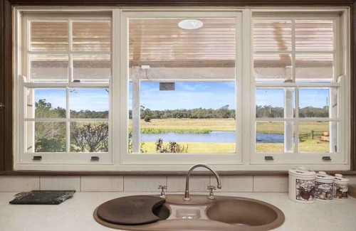 Nulkaba House | Wine Country Homestead - Spacious Retreat in the Heart of the Hunter Valley