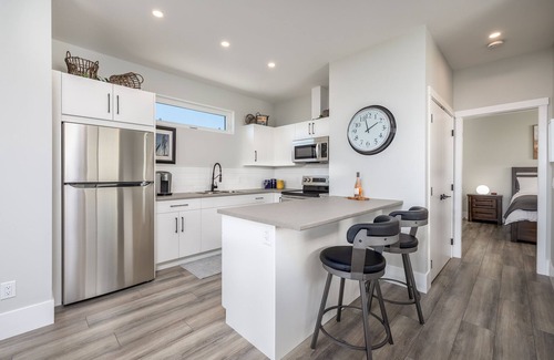 Central Okanagan Apartment | "Wine Down" and indulge in this incredible Okanagan experience!