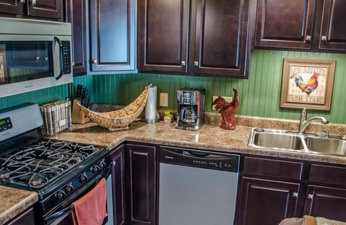 Carbondale Cabin | Wine Trail Cabin, 2015 Built, Carbondale, Southern IL - Giant City State Park