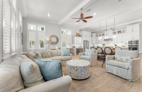 WaterSound Beach House | WineDown Beach House, Golf Cart Incl, Slps 10, Gulf View, 2 Pools, Book 2025