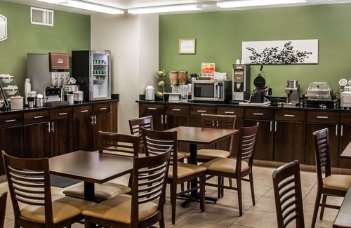 Edgewood Hotel | Wingate by Wyndham Bel Air I-95 Exit 77A/APG Area
