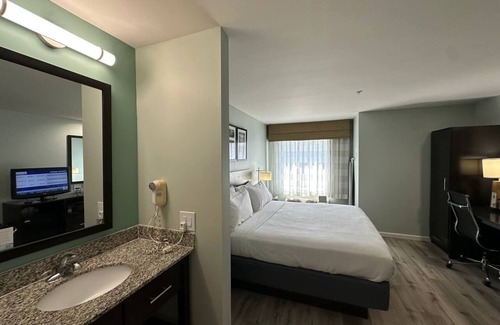 Edgewood Hotel | Wingate by Wyndham Bel Air I-95 Exit 77A/APG Area