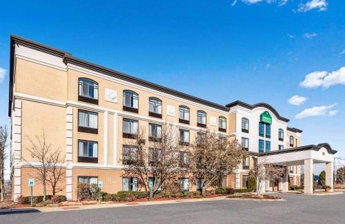 Schaumburg Hotel | Wingate by Wyndham Chicago Schaumburg