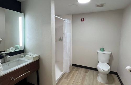 Dublin Hotel | Wingate by Wyndham Dublin Near Claytor Lake State Park